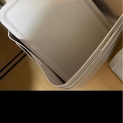 ニトリ　蓋つき収納ケース3つの画像