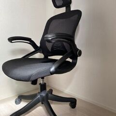 ヘッドレスト付きハイバックチェアの画像