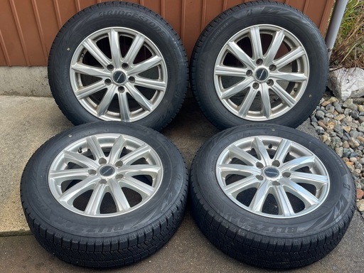 受渡し完了　16インチアルミホイール　スタッドレス付 205/60-16