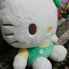 キティちゃん　ふわふわぬいぐるみ　の画像