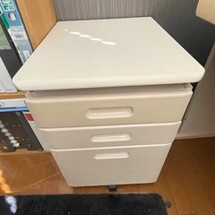 こども用学習机セット　ライト& 学習椅子 回転式 キャスター付きの画像