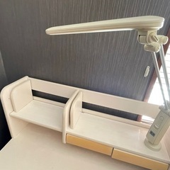 こども用学習机セット　ライト& 学習椅子 回転式 キャスター付きの画像