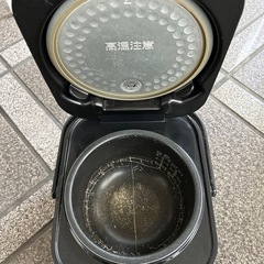 炊飯器　キャビネットの画像