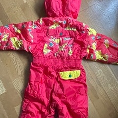 子供用スキーウエアーの画像