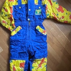 子供用スキーウエアーの画像