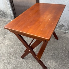 折りたたみ机（木製）＆折りたたみ椅子（木製）
の画像