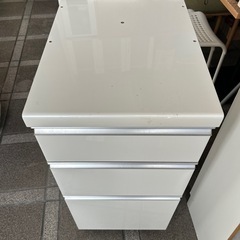 炊飯器　キャビネットの画像