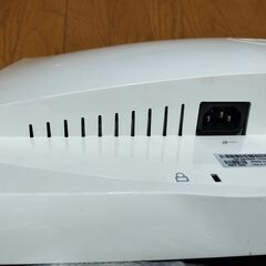 液晶モニター（DELL、21.5型）の画像