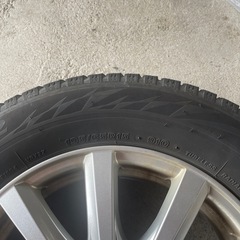 スタッドレスタイヤの画像