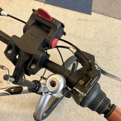 A2511-027 norte 折りたたみ自転車 変速ギア付き 鍵なし 20インチ シルバー キズ汚れサビ有り 後輪パンクの可能性有り※当店ではパンクのチェックや空気入れのサービス等はおこなっておりません。の画像