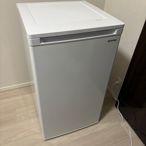 【美品】アイリスオーヤマ冷凍庫60L