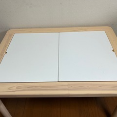IKEA キッズテーブルの画像