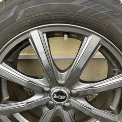 スタッドレスタイヤの画像