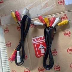 オーディオのケーブル多数の画像