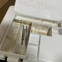 makita 充電式インパクトドライバー マキタ バッテリーの画像