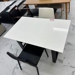 伸長式ダイニングセットテーブル＋チェア２つ🌸120cmと92cmに変わります！の画像