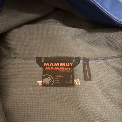 マムートソフトシェルジャケット　RN117481 （ブルー
）の画像