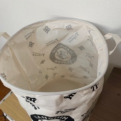 阪神タイガース　ランドリーバスケット　収納ケース　の画像