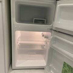 【美品】COMFEE' 冷蔵庫 90L 幅47.8cm 2ドア 右開き コンパクト 耐熱天板 スリム 小型 1人暮らし RCT90WH/E ホワイトの画像