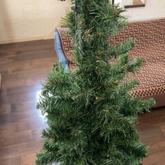 実測高さ約150cmのクリスマスツリーです（電飾などはついておりません）の画像