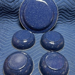 3日夕方終了です❗️LOGOS ホーローボウル4個とディッシュのセットの画像