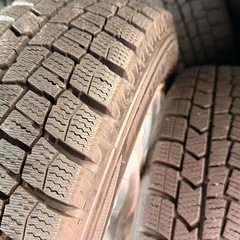 ⛄️すぐ履ける！！軽自動車　155/65R14 スタッドレスタイヤ　アルミホイール付きバリ溝（国産タイヤ）の画像