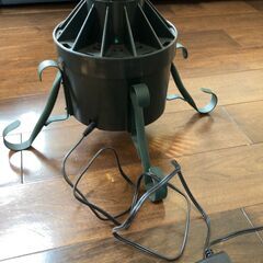 実測高さ約120～130cm程度のクリスマスツリーです（電飾付き）の画像