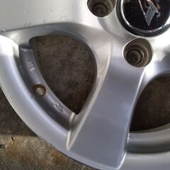 13インチ4.5j pcd100アルミホイールの画像