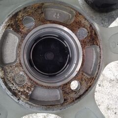 13インチ4.5j pcd100アルミホイールの画像