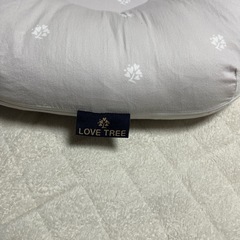 ラブツリークッションの画像