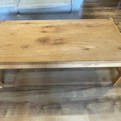 木製ナチュラルウッドセンターテーブルの画像