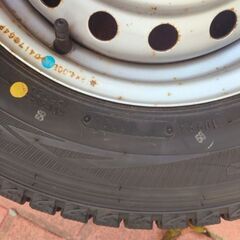 ホイール付き　スタッドレスタイヤの画像