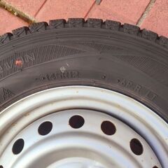 ホイール付き　スタッドレスタイヤの画像