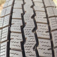 ホイール付き　スタッドレスタイヤの画像