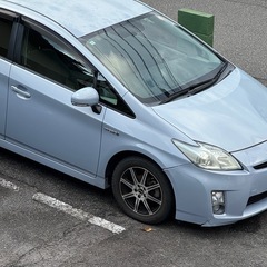 ✨低燃費で人気のプリウス✨ 【車検有：令和9年1月まで】の画像