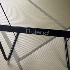 電子オルガンの台の画像