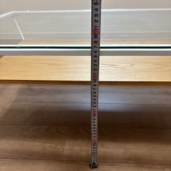 ガラステーブルの画像