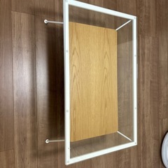 ガラステーブルの画像
