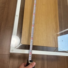 ガラステーブルの画像