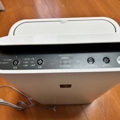 空気清浄機　SHARPの画像