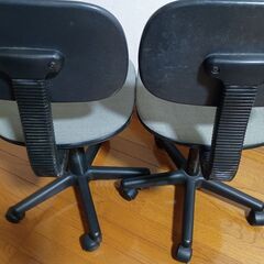 オフィスチェア（椅子/イス）×2脚の画像