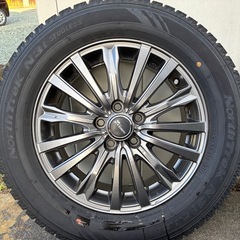 195/65r15 スタッドレスタイヤ4本セットの画像