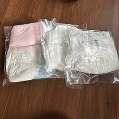 ユニチャーム大人用のリハビリパンツと尿取り
パットの画像