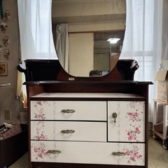 昭和レトロ　ドレッサー　花柄の画像