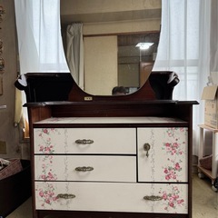 昭和レトロ　ドレッサー　花柄の画像