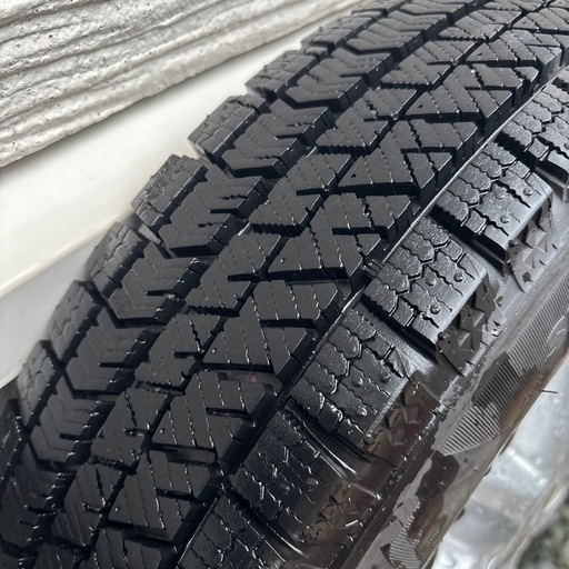 美品　ブリヂストン　スタッドレス　VRX2  145/80-13 アルミ付き　バリ溝