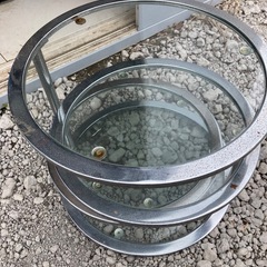 ガラステーブル　変形するタイプ　丸型　サビの画像