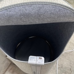 足下用電気ヒーター360度囲み型の画像