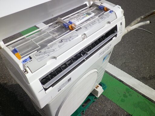 ダイキン6畳～8畳用エアコンAN22WCS-W 2019年お掃除機能、高速