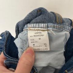 ダメージスキニーパンツ　レディースMの画像